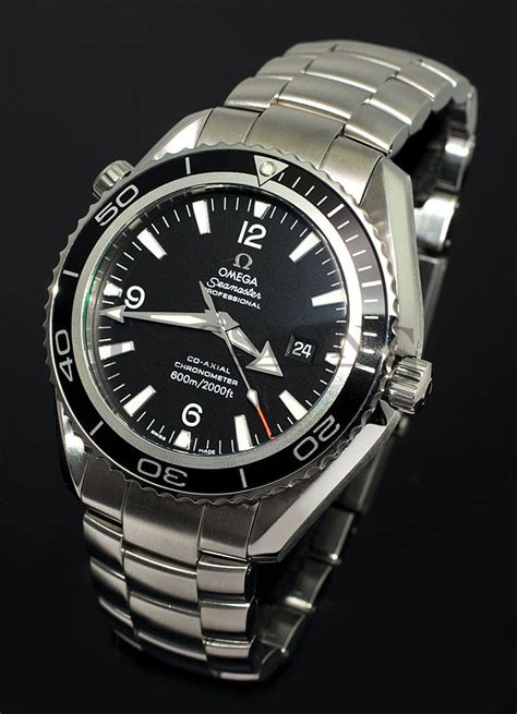 omega seamaster planet ocean 22015000|Seamaster 42 mm, steel on steel .